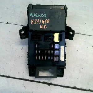 Nézd meg most TOYOTA AVENSIS 01-03 Biztosítéktábla bcm bsi bsm sam gem modul utastér 2.0d4d bontott alkatrész