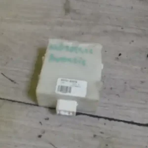 Utolsó esély TOYOTA AVENSIS 03-07 Központizár vezérlő elektronika bontott alkatrész