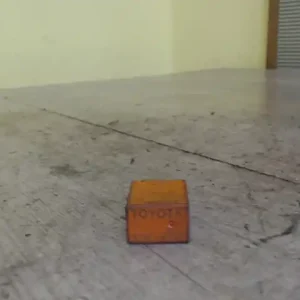 Expressz kézbesítés TOYOTA AVENSIS 97-00 Relé bontott alkatrész