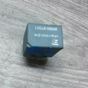 Akciós ár TOYOTA C-HR 16.09.01-19.09.30 Relé 1.8i bontott alkatrész