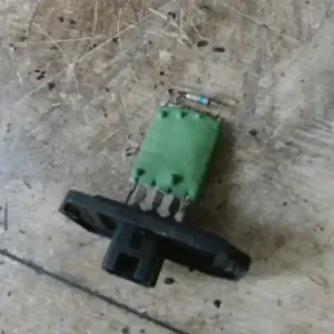 Olcsóbb TOYOTA Corolla (E120) 2002.01.01-2004.05.31 Fűtőmotor előtét ellenállásbontott alkatrész