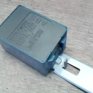 Legnépszerűbb TOYOTA COROLLA 97.05-99.09 Ablaktörlő relé bontott alkatrész