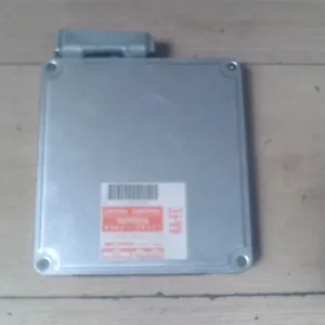 TOYOTA CARINA E 92.04-97.07 Motorvezérlő egység ecu pcm modul 1.6i bontott alkatrész Gyors szállítás