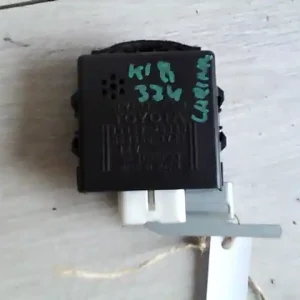 Gyors szállítás TOYOTA CARINA E 92.04-97.07 Világításrelé bontott alkatrész