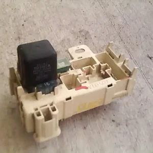 TOYOTA COROLLA 99.10-02.01 Biztosítéktábla bcm bsi bsm sam gem modul1.9d bontott alkatrész Biztonságos vásárlás