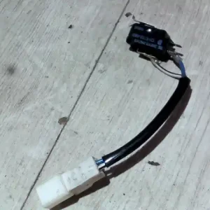 TOYOTA YARIS 99.04-05.09 Egyéb elektronika 1.0i bontott alkatrész Korlátozott ajánlat