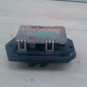 Biztonságos fizetés TOYOTA YARIS 99.04-05.09 Fűtőmotor előtét ellenállás1.0i bontott alkatrész