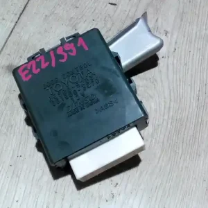 Árengedmény TOYOTA YARIS 99.04-05.09 Központizár vezérlő elektronika bontott alkatrész