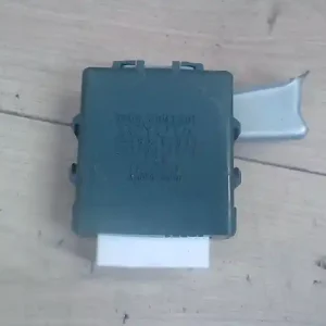 TOYOTA YARIS 99.04-05.09 Központizár vezérlő elektronika bontott alkatrész Bestseller