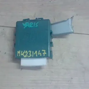 TOYOTA YARIS 99.04-05.09 Központizár vezérlő elektronika bontott alkatrész Biztonságos fizetés