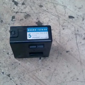 Népszerű TOYOTA YARIS 99.04-05.09 Központizár vezérlő elektronika bontott alkatrész