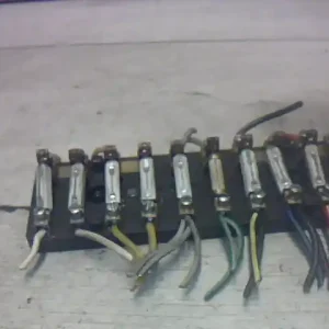 TRABANT 1,1 Biztosítéktábla bcm bsi bsm sam gem modul motortér motortérbontott alkatrész Gyors szállítás