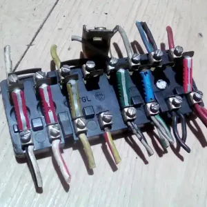 TRABANT 601 Biztosítéktábla bcm bsi bsm sam gem modul0.6b bontott alkatrész Exkluzív ajánlat