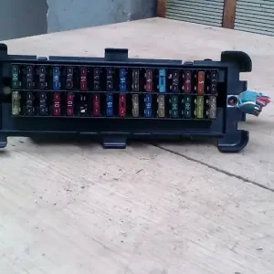 VOLVO 460 Biztosítéktábla bcm bsi bsm sam gem modul utastér bontott alkatrész Vásárlói kedvenc