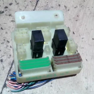 Újdonság VOLVO S40 Biztosítéktábla bcm bsi bsm sam gem modul1.6i bontott alkatrész