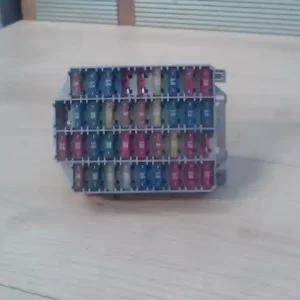 VOLVO S60 Biztosítéktábla bcm bsi bsm sam gem modul utastér 2.3i bontott alkatrész Szuper ajánlat