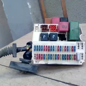 VOLVO S70 Biztosítéktábla bcm bsi bsm sam gem modul utastér bontott alkatrész Népszerű