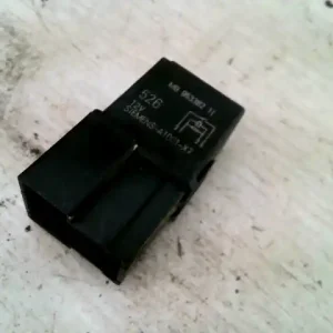 VOLVO S40 Relé bontott alkatrész Végkiárusítás