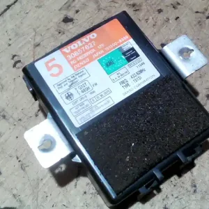 VOLVO V40 Központizár vezérlő elektronika bontott alkatrész Vásárlói kedvenc