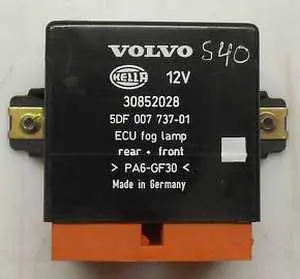 Kedvezményes ár VOLVO V40 Relé ködlámpa kapcsoló első, hátsó bontott alkatrész