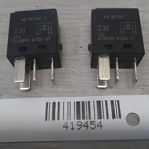 Azonnal elérhető VOLVO V40 Relébontott alkatrész