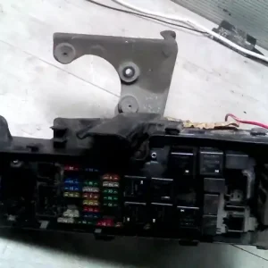 VOLVO V70 2000.01.01- 2007.08.31 Biztosítéktábla bcm bsi bsm sam gem modul motortér bontott alkatrész Utolsó esély