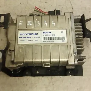 Vásárlói kedvenc VW GOLF II. Motorvezérlő egység ecu pcm modul 1.6ibontott alkatrész