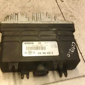 VW GOLF III. Motorvezérlő egység ecu pcm modul 1.4i bontott alkatrész Outlet