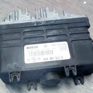 VW GOLF III. Motorvezérlő egység ecu pcm modul 1.8i bontott alkatrész Legjobb ár