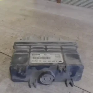 Gyors szállítás VW GOLF III. Motorvezérlő egység ecu pcm modul 1.4 i bontott alkatrész