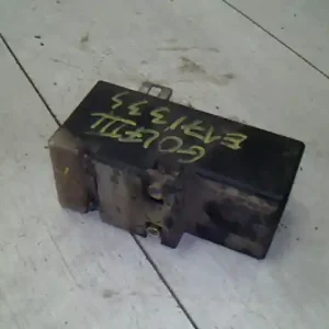 Kiárusítás VW GOLF III. Ventilátor vezérlő elektronika bontott alkatrész