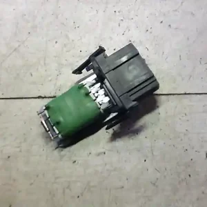 VW GOLF III. 94- Fűtőmotor előtét ellenállás bontott alkatrész Különleges ajánlat