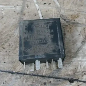 Kihagyhatatlan ajánlat VW GOLF IV. Ablaktörlő relé bontott alkatrész