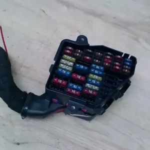 VW GOLF IV. Biztosítéktábla bcm bsi bsm sam gem modul utastér 1.9tdi bontott alkatrész Alacsony ár