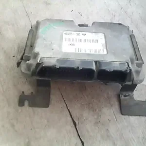 Legnépszerűbb VW GOLF IV. Motorvezérlő egység ecu pcm modul 1.4i bontott alkatrész