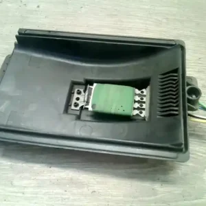 VW GOLF IV. Fűtőmotor előtét ellenállásbontott alkatrész Vedd meg online