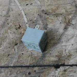 Kedvezmény VW GOLF IV. Hűtőventilátor relé bontott alkatrész