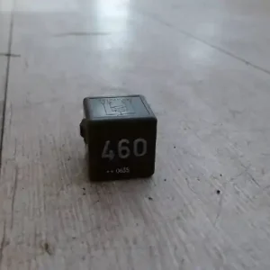 VW Jetta 2005.05 - 2010.12 Relé 460 bontott alkatrész Rendeld meg most