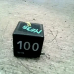 Olcsóbb VW GOLF IV. Relé 1.6 b bontott alkatrész