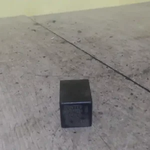 VW LT 96- Relé bontott alkatrész Olcsóbb