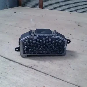 VW Passat (B6) 2005.03.01-2010.10.31 Fűtőmotor előtét ellenállásbontott alkatrész Árcsökkenés