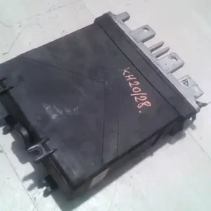 Azonnal elérhető VW PASSAT 88-93 Motorvezérlő egység ecu pcm modul 2.0i bontott alkatrész