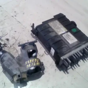 Ajánlat VW PASSAT 88-93 Motorvezérlő egység ecu pcm modul gyújtáselosztó, 2db kulcs, 1.8ibontott alkatrész