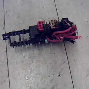 VW PASSAT 96.10-00.10 B5 Biztosítéktábla bcm bsi bsm sam gem modul1.9dbontott alkatrész Olcsó