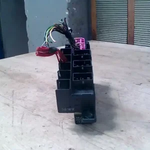 Végkiárusítás VW PASSAT 96.10-00.10 B5 Biztosítéktábla bcm bsi bsm sam gem modul utastér bontott alkatrész