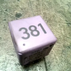 VW PASSAT 96.10-00.10 B5 Relé bontott alkatrész Csak ma