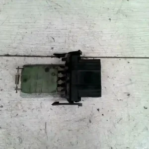 VW POLO III. 94-99 Fűtőmotor előtét ellenállás1.4i bontott alkatrész Rendeld meg most