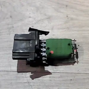 Biztonságos vásárlás VW POLO III. 94-99 Fűtőmotor előtét ellenállásbontott alkatrész