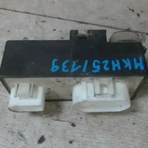 Gyors kiszállítás VW POLO III. 94-99 Hűtőventilátor relé 1.4 b bontott alkatrész