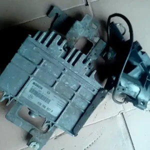 Azonnali szállítás VW POLO III. 94-99 Motorvezérlő egység ecu pcm modul bontott alkatrész